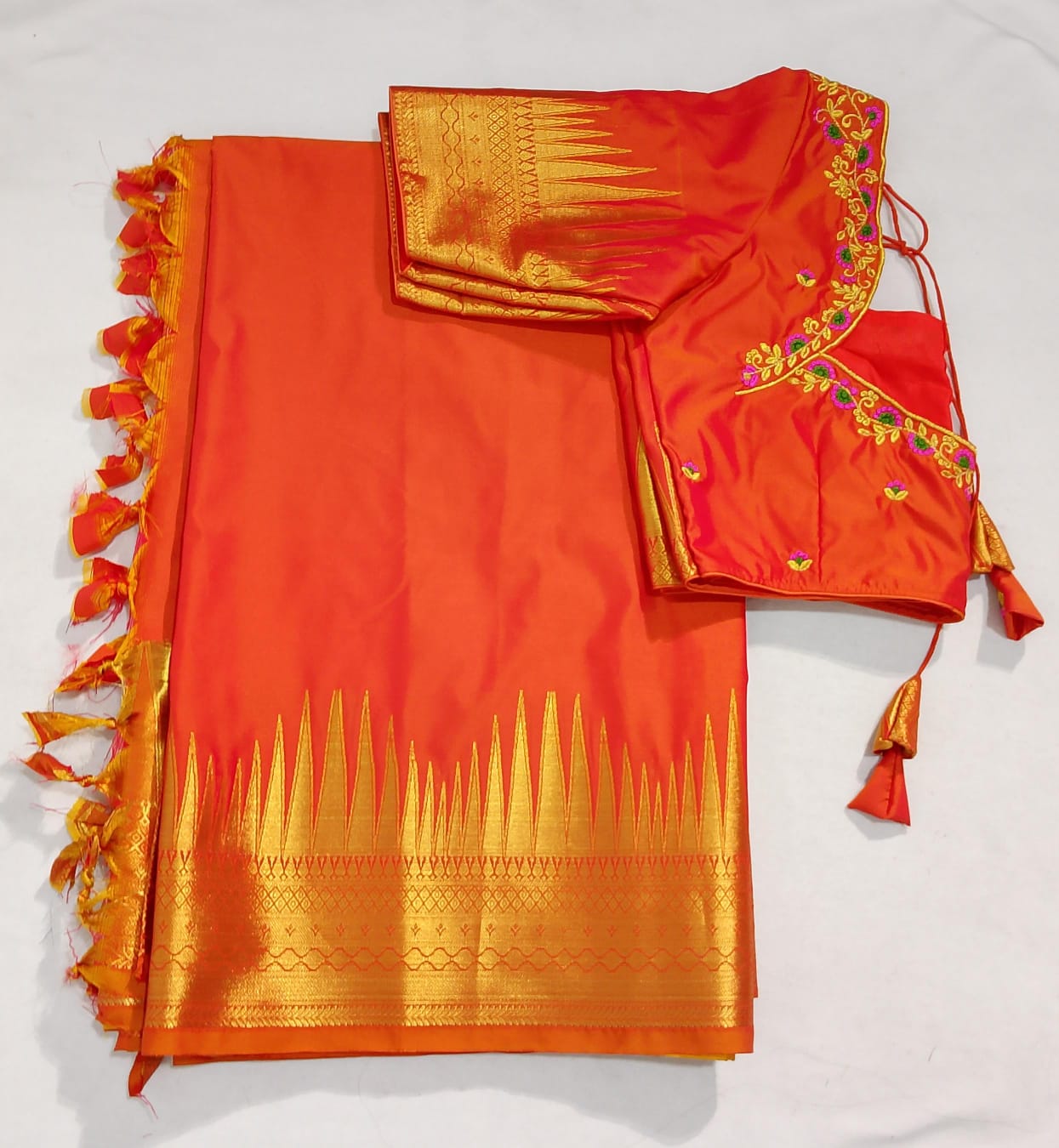 N145: Ready To Ship Beautiful Saree With Stitched Blouse