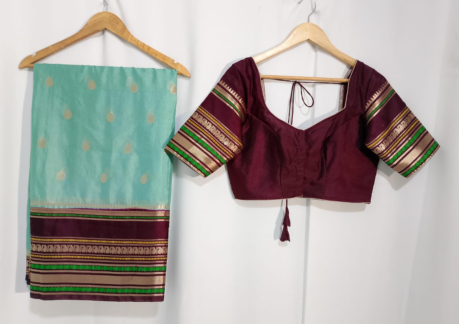 N629: Ready To Ship Beautiful Banarasi Saree With Stitched Blouse
