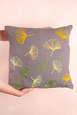 12 progetti di ricamo DMC Cotone Lanato nuovi colori 12 progetti di ricamo DMC Cotone Lanato nuovi colori