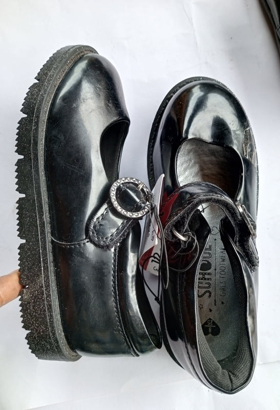 DURABLE  HIGH QUALITY GIRLS BUCKLE SHOE (BLACK) - UK STOCK SHOES