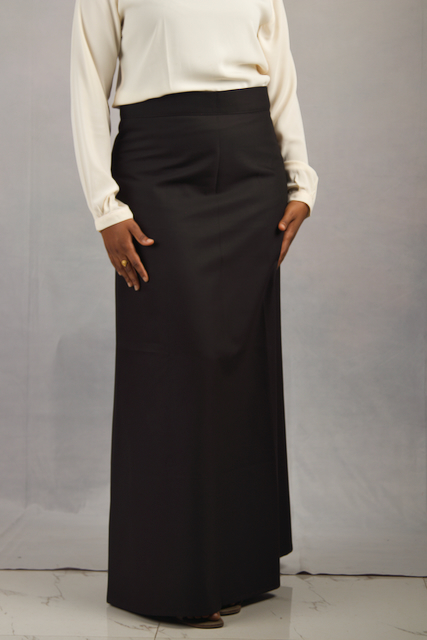 BLACK STRAIGHT SKIRT