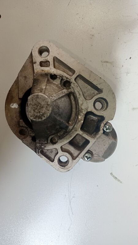 Starter Motor Renault Kangoo 4 Cylinder 1.4 8 Teeth 2001to2004