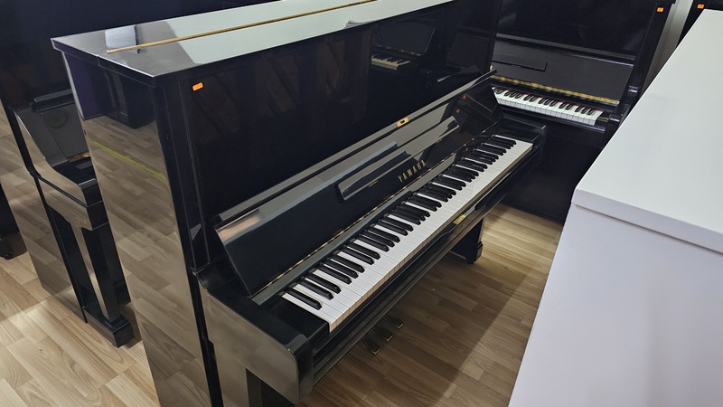 Yamaha U2A