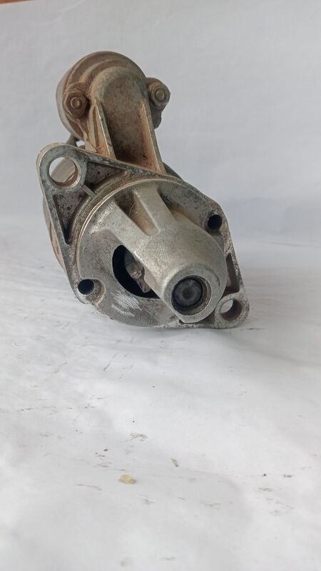 Starter Motor Toyota Hilux 4 Cylinder Works on Cressida Also 9 Tooth 1985to1995