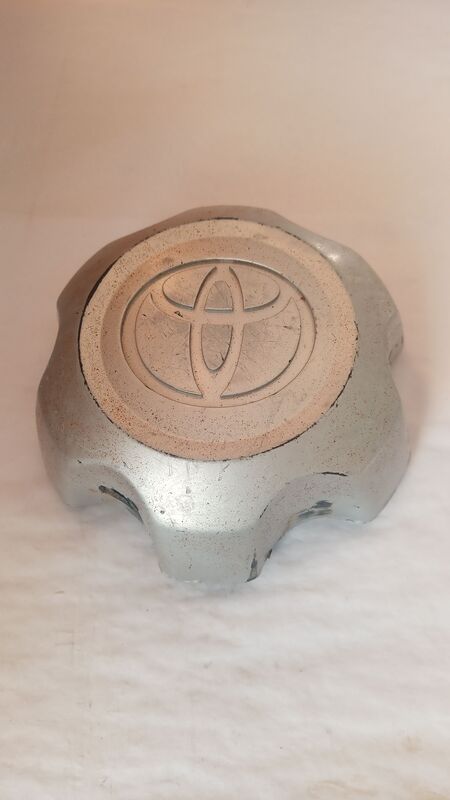 Centre Caps for Rims Toyota Hilux Single Cap 1995to2002