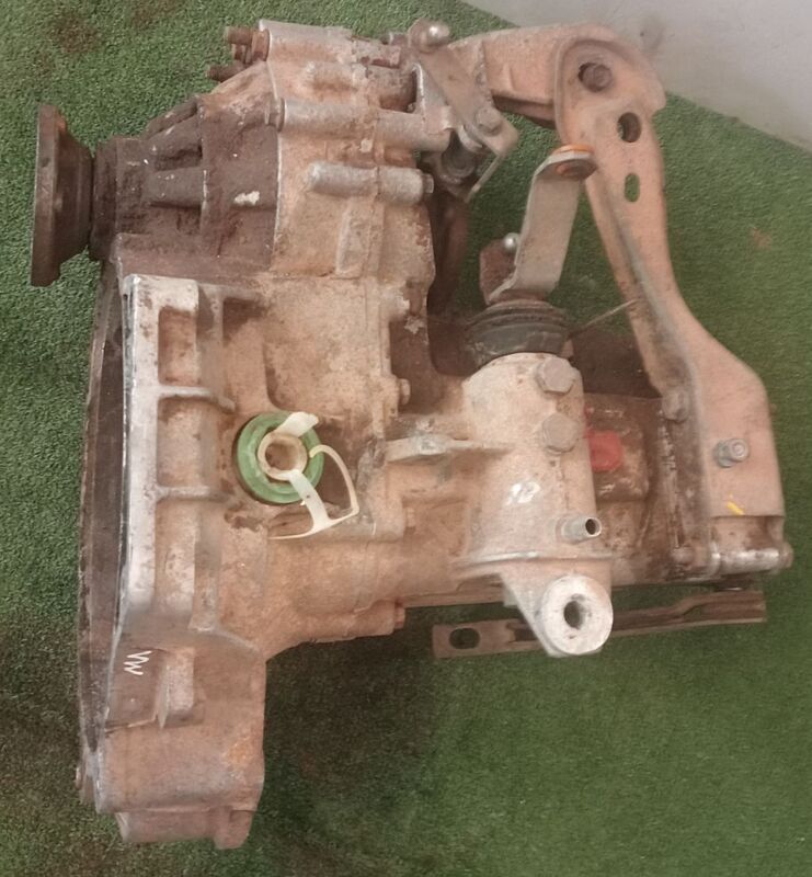 Transmission / Gearbox Volkswagen Golf Golf/Jetta MK1/MK2/MK3 1.4/1.6 4 Cylinder 1996to2002