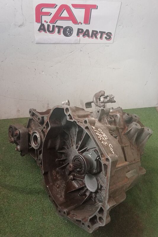 Transmission / Gearbox Opel Corsa Corsa C 1.7 CDTI 4 Cylinder 2004to2007