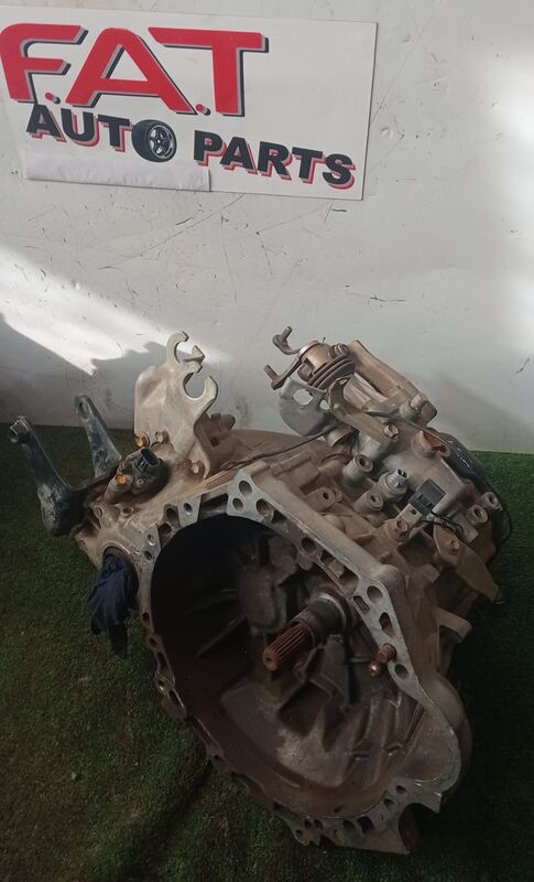 Transmission / Gearbox Toyota Corolla RunX Shape 1.4i 2003to2007