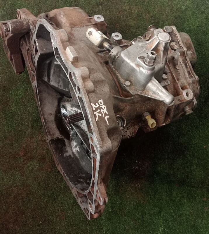 Transmission / Gearbox Opel Corsa Corsa B 1.4i 1996 to 2003