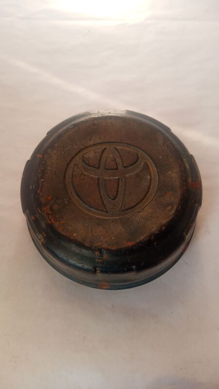 Centre Caps for Rims Toyota Land Cruiser 4 runner Single Cap 1992 to 1997