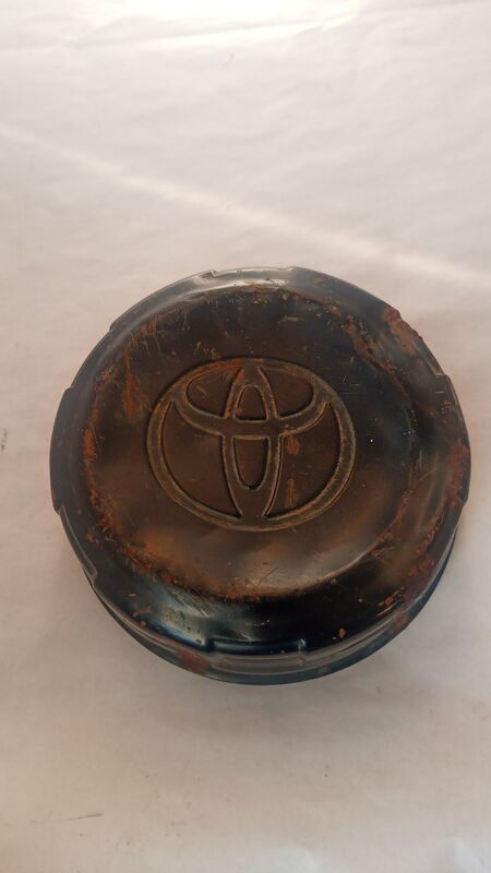 Centre Caps for Rims Toyota Land Cruiser 4 runner Single Cap 1992 to 1997