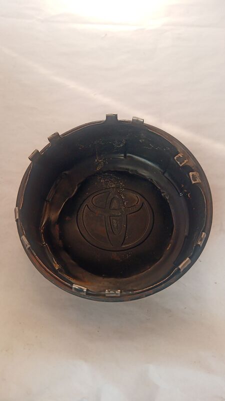 Centre Caps for Rims Toyota Land Cruiser 4 runner Single Cap 1992 to 1997