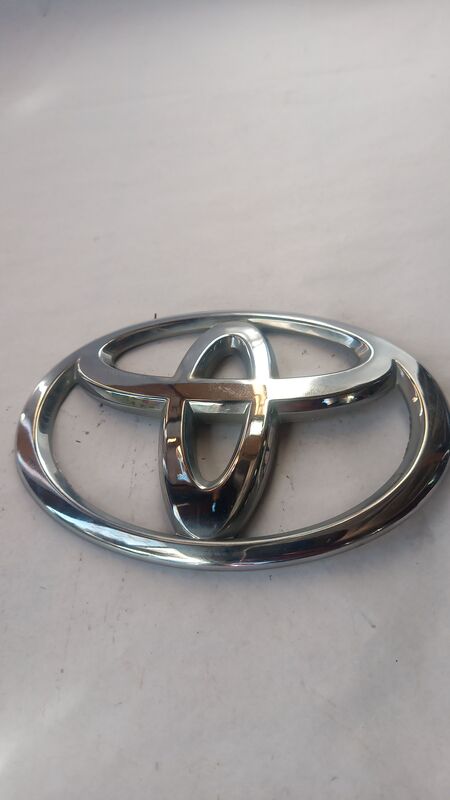 Emblems and Badges Toyota Corolla 12cm W x 8,5cm h 2016 to