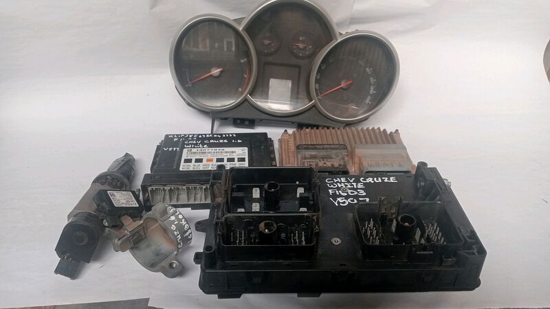 Lock Sets Chevrolet Cruze 1.6 Manual Cluster, ECU, BCM, Fusebox, Ignition, Key reader and Key 2010 to