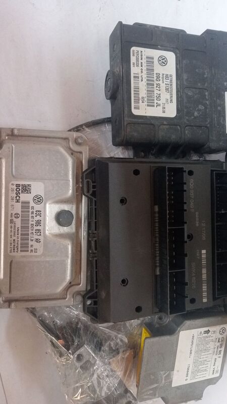 Lock Sets Volkswagen Polo 1.6 Hatchback Cluster, ECU, BCM, Auto Module, ABS module, Ignition, Key reader and key 2009 to