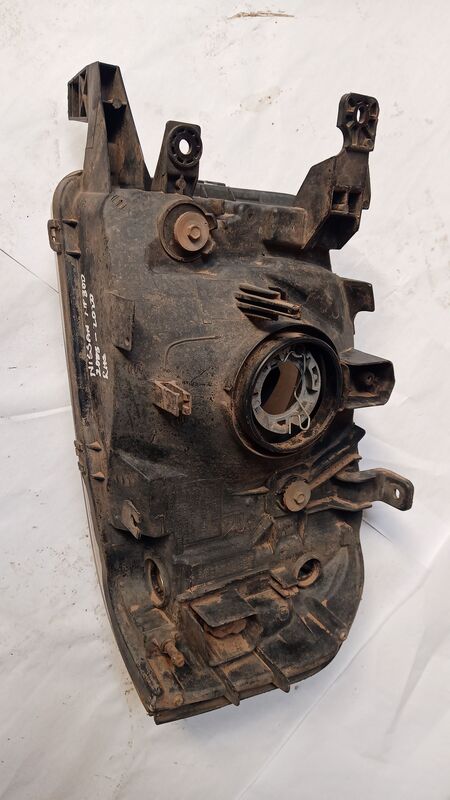Headlights Nissan NP300 RHS 2003 to 2020