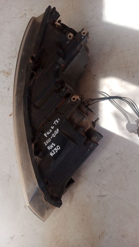 Headlights Volkswagen Polo 6 TSI RHS 2011 to 2020