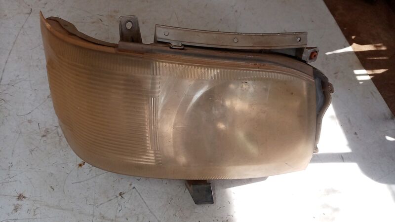 Headlights Toyota Quantum RHS 2003 to 2010