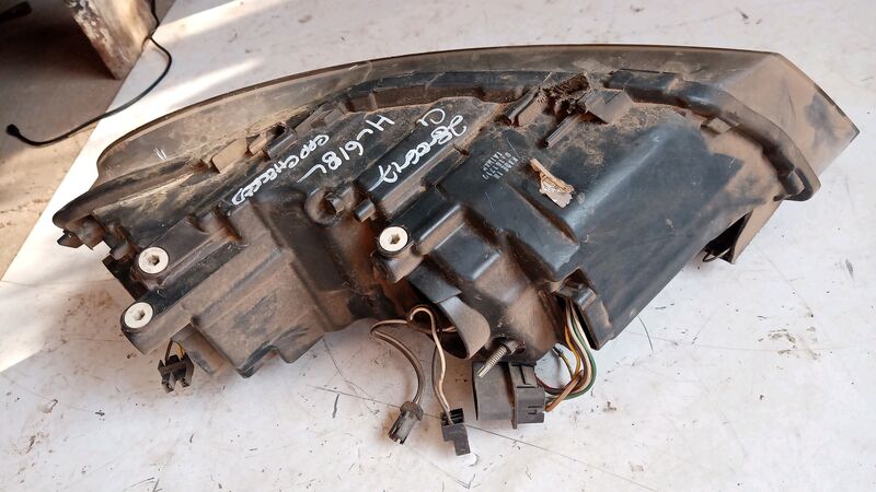 Headlights Volkswagen Polo 6 LHS 2010 to 2020