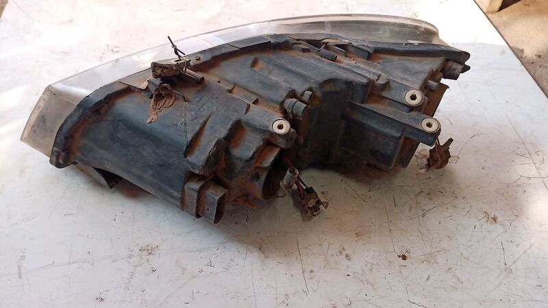 Headlights Volkswagen Polo 6 RHS 2010 to 2020