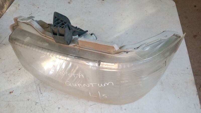 Headlights Toyota Quantum RHS 2003 to 2006