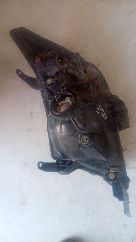 Headlights Toyota Hilux RHS 2011 to 2015