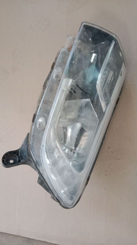 Headlights Renault Clio LHS 2015 to 2020