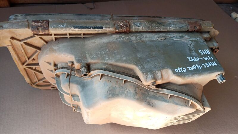 Headlights Mercedes-Benz E-Class RHS 1979 to 1991