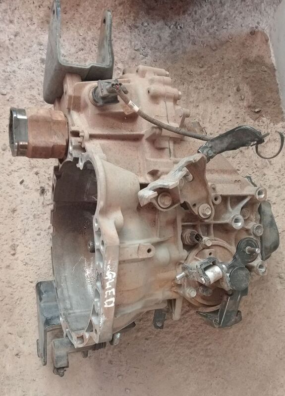 Transmission / Gearbox Kia Rio MK2 CVVT 1.6 2007 to 2010