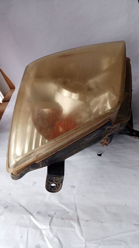 Headlights Isuzu D-Max LHS 2007 to 2011