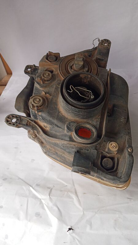 Headlights Isuzu D-Max LHS 2007 to 2011