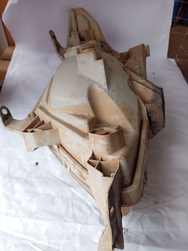 Headlights Toyota Hilux RHS 2007 to 2017