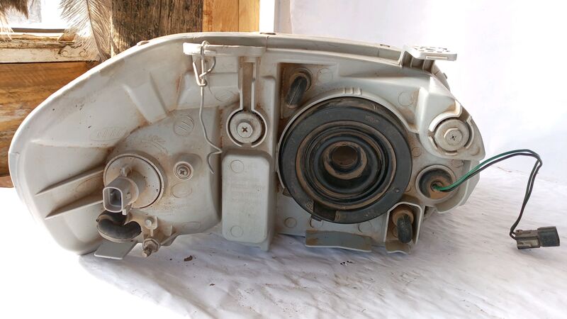 Headlights Chevrolet Aveo Mk2 LHS 2006 to 2011