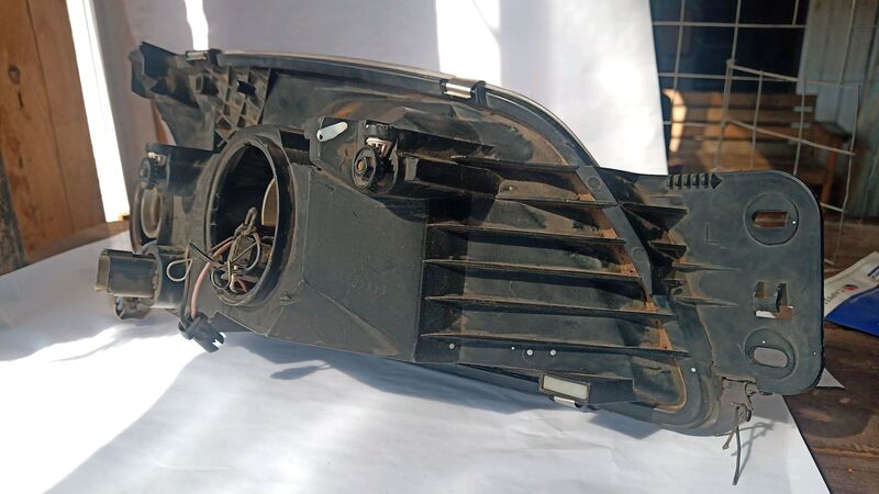 Headlights Ford Bantam Rocam LHS 2003to2005