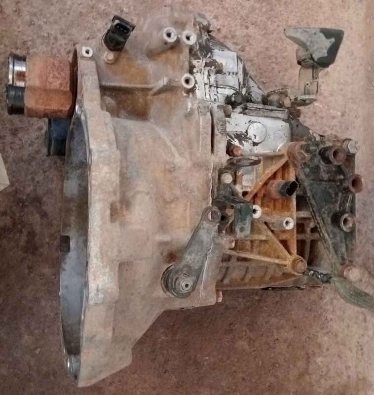 Transmission / Gearbox Hyundai ix35 2.0 16 Valve 2010 to 2014