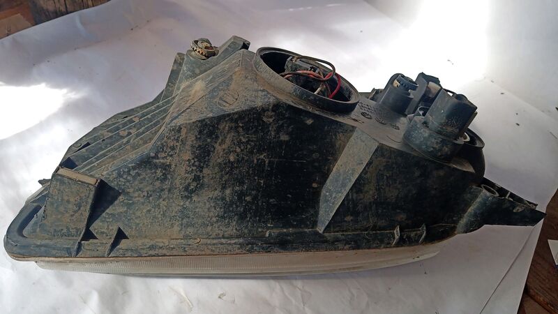 Headlights Ford Bantam RHS 2003 to 2005