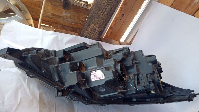 Headlights Nissan Qashqai LHS 2016 to 2018