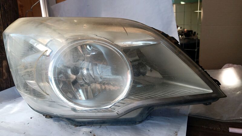 Headlights Chevrolet Utility RHS 2011 to 2017