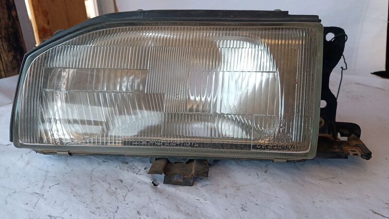Headlights Toyota Corolla LHS 1996 to 2005