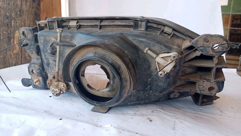 Headlights Toyota Corolla LHS 1996 to 2005