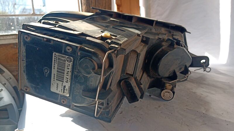 Headlights Volkswagen Passat LHS, BI-XENON 2006 to 2010