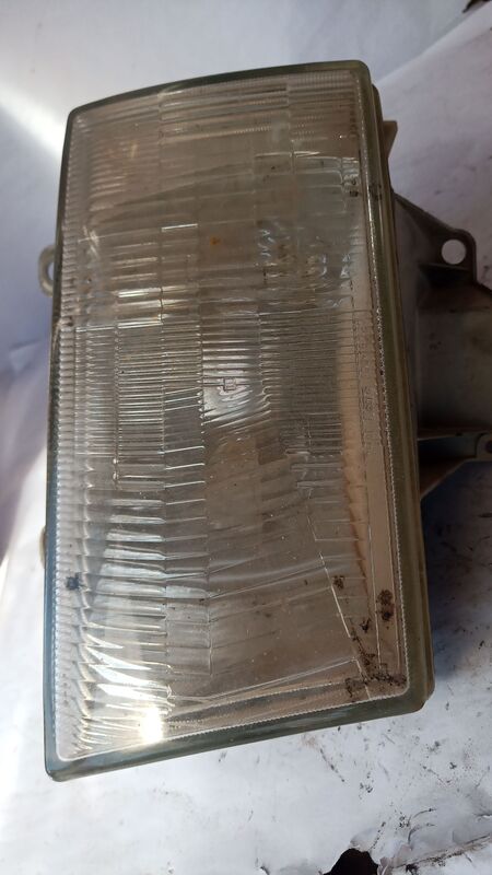 Headlights Mazda BT-50 B2500 LHS 1992 to 2000