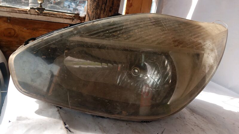 Headlights Ford Figo LHS 2010 to 2012