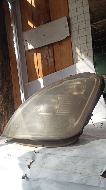 Headlights Iveco Daily LHS 2000 to 2019