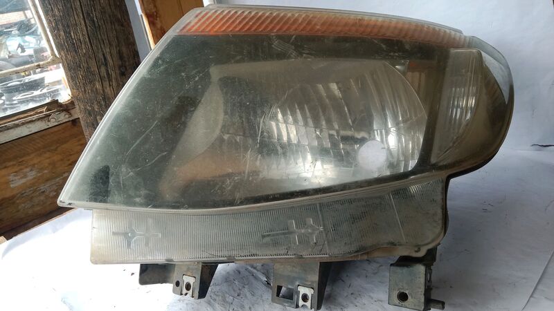 Headlights Ford Ranger T6 LHS 2005 to 2011