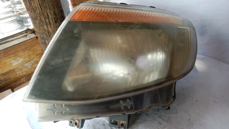 Headlights Ford Ranger T6 LHS 2005 to 2011