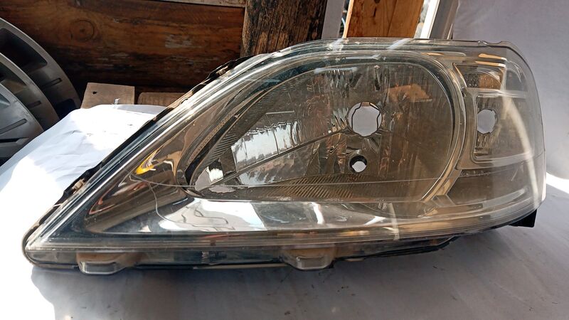 Headlights Nissan NP200 LHS 2011 to 2020