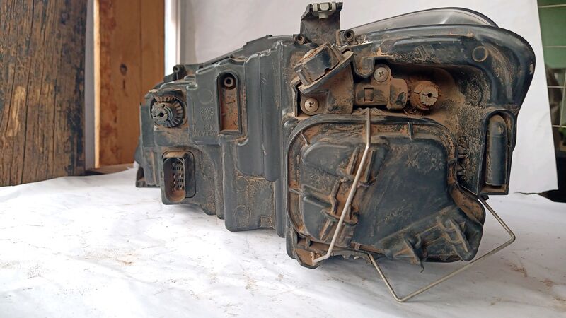 Headlights Volkswagen Polo RHS 2009 to 2014