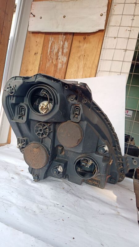 Headlights Iveco Daily RHS 2000 to 2019