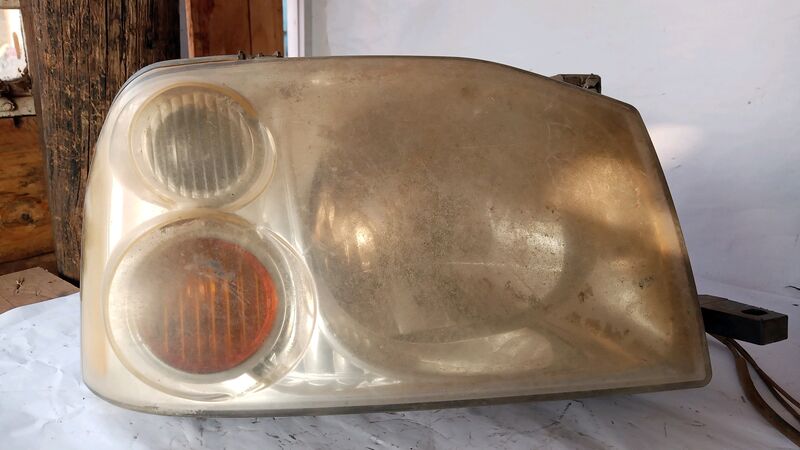 Headlights Nissan NP300 Hardbody RHS 2003 to 2020
